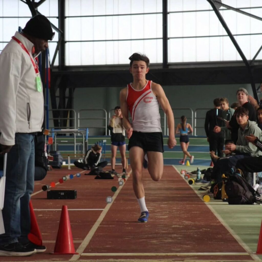 Peut être une image de 8 personnes et athlétisme